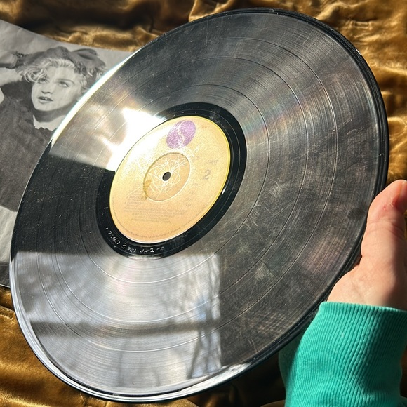 SOLDSOLDSOLD Vintage Madonna MADONNA vinyl album - Picture 9 of 9